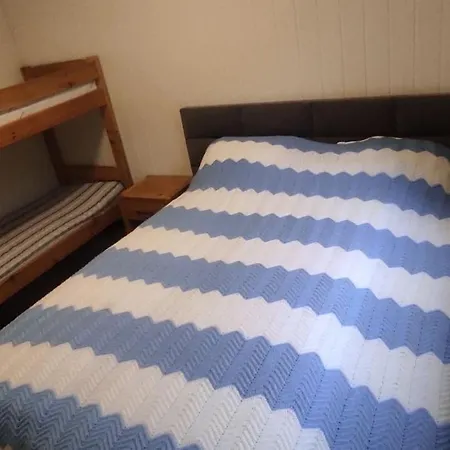 Dove Stranda (More og Romsdal)